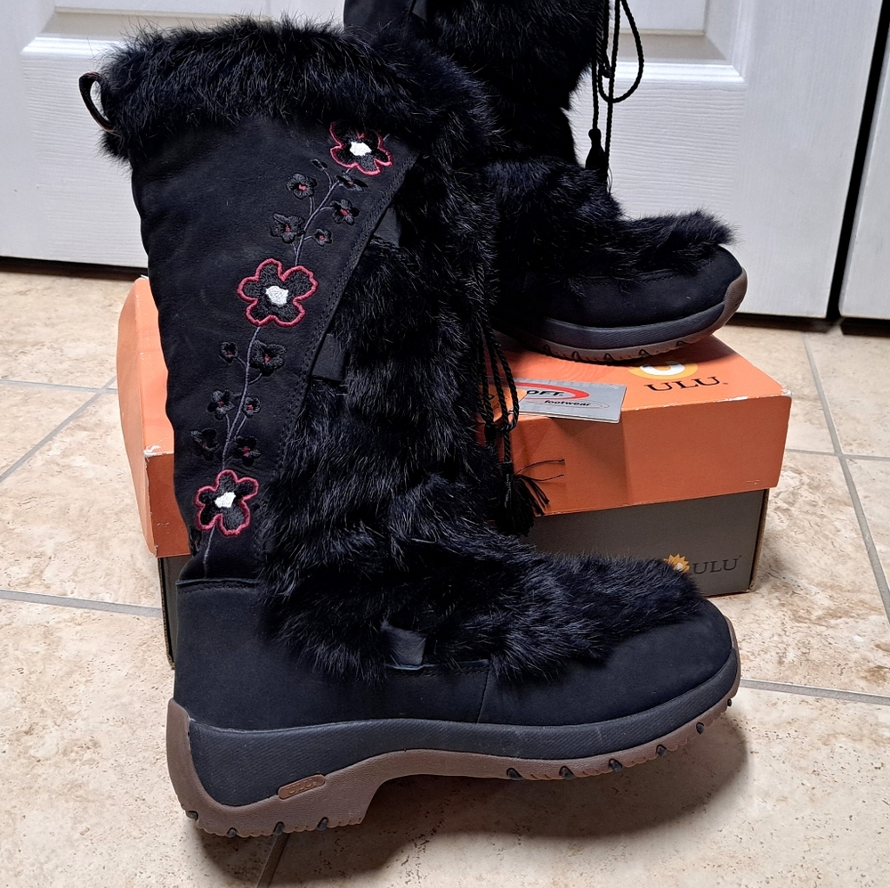 ULU Akna Black Fur-Trimmed Women's Boots Size 8